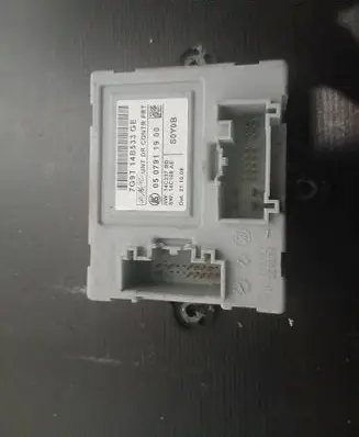 Volvo V70 Door control unit/module 7G9T14B533GE 0507911900