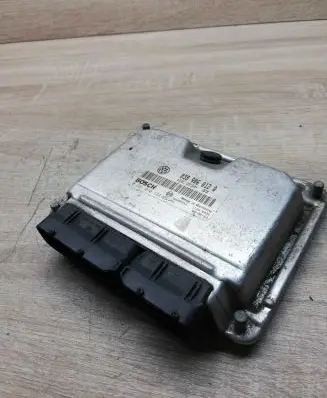Volkswagen PASSAT B5.5 Engine control unit/module ECU 038906012q 0281010133