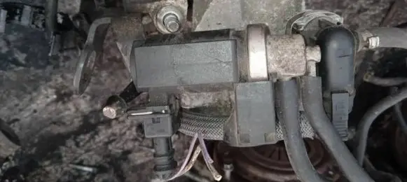 Renault Scenic II - Grand scenic II Turbo solenoid valve 8200270451 72190356