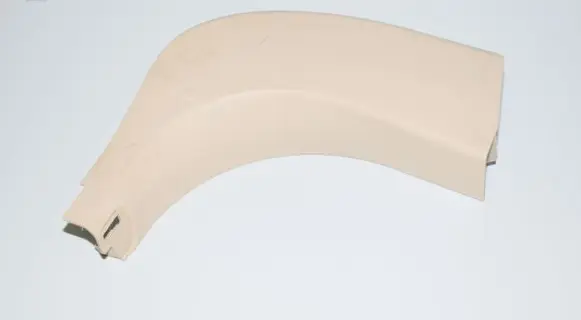 Foot area side trim