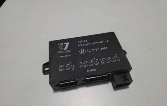Audi A4 S4 B6 8E 8H Tow bar trailer control unit/module 321133