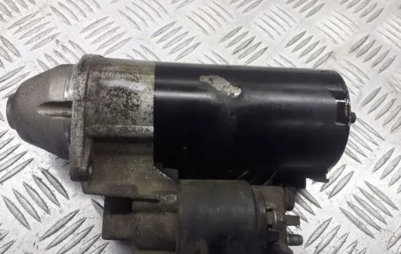 Mercedes-Benz Vaneo W414 Starter motor 0001115008