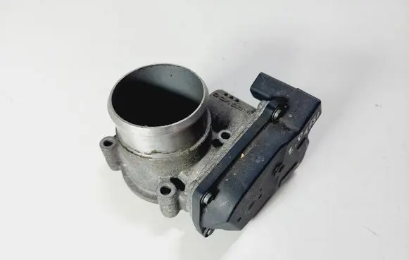 Audi A4 S4 B7 8E 8H Throttle body valve 06F133062E