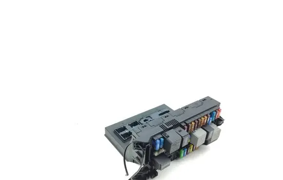 Mercedes-Benz E W211 Fuse module 2115453801 A2115453801