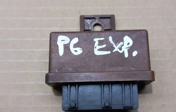 Peugeot Expert Fuel injection pump control unit/module 240107