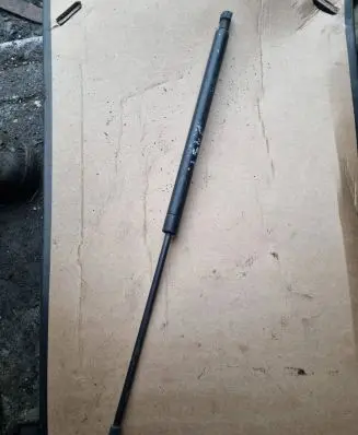 Volkswagen PASSAT B3 Tailgate/trunk strut/damper