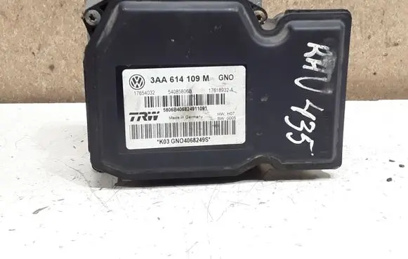 Volkswagen PASSAT B7 ABS Pump 3AA614109M