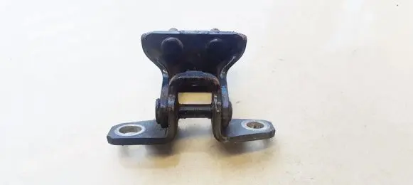 Mitsubishi Outlander Rear door lower hinge