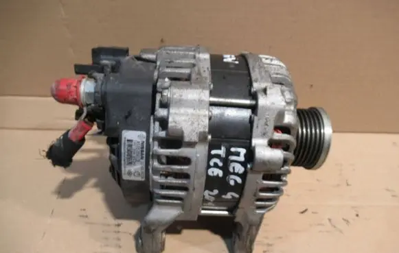 Renault Clio V Generator/alternator 231009933R