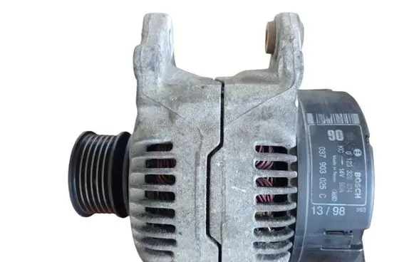 Audi A3 S3 8L Generator/alternator 037903025C 0123320034