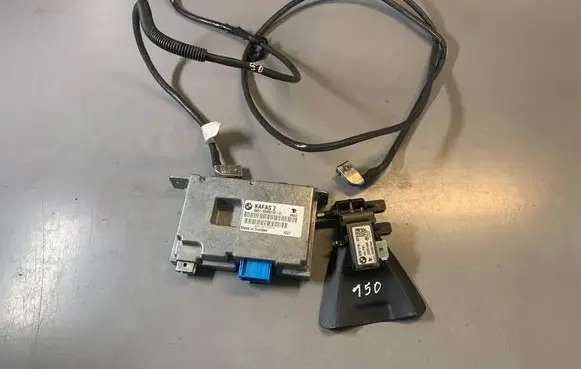 Windshield/windscreen camera