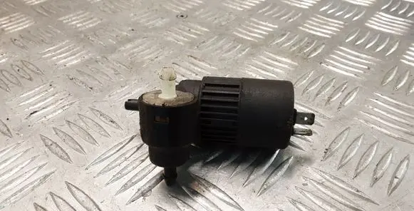 Nissan Terrano Windscreen/windshield washer pump