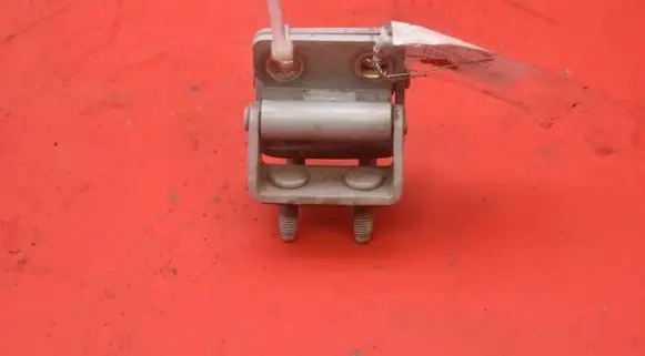 Hyundai Santa Fe Tailgate/trunk/boot hinge