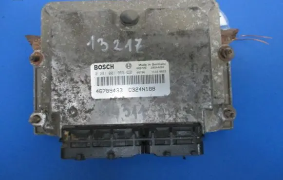 Fiat Punto (188) Engine control unit/module ECU 46789433