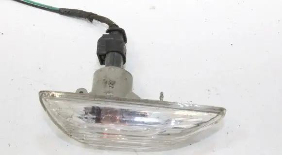 Opel Mokka Front fender indicator light