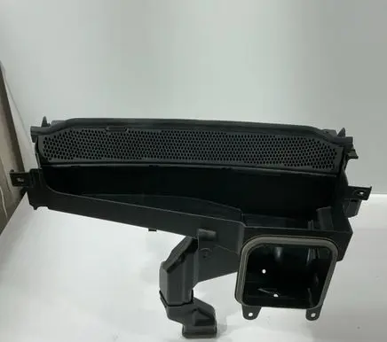 BMW i3 Cabin air duct channel 9266839 9309550 9311088