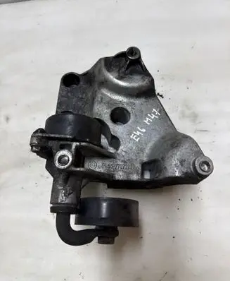 BMW 3 E46 Generator/alternator bracket 7787319