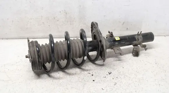Nissan X-Trail T32 Front shock absorber with coil spring 543034CB1E
