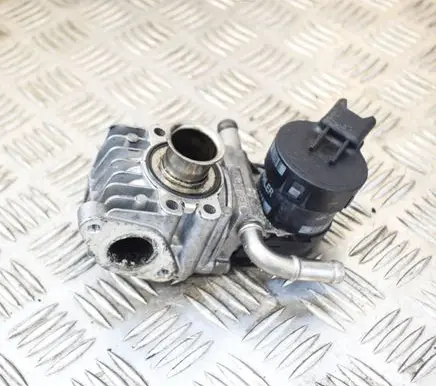 BMW 5 E60 E61 EGR valve 7548415