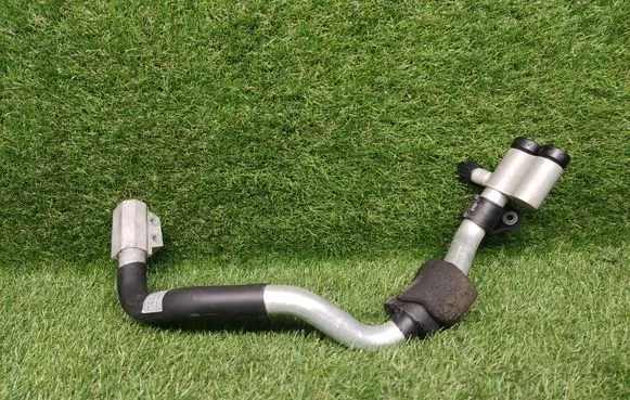 Audi A4 S4 B8 8K Air conditioning (A/C) pipe/hose 8K1260712B