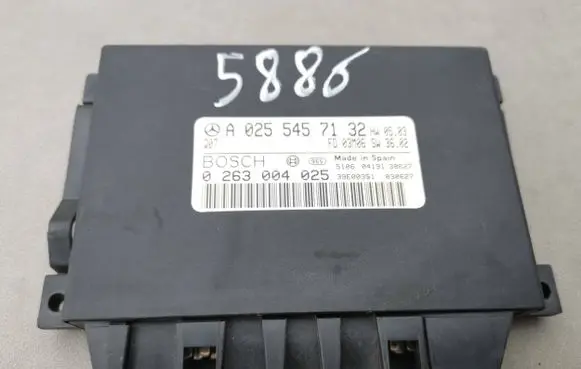 Mercedes-Benz E W211 Parking PDC control unit/module A0255457132 0263004025 39E00351