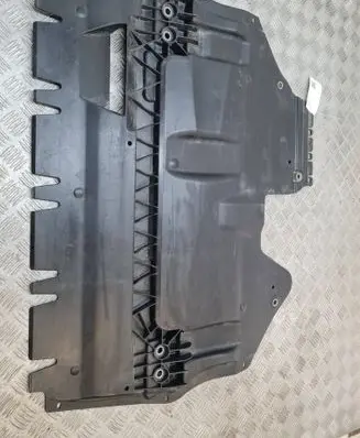 Audi A1 Engine splash shield/under tray 6R0825235