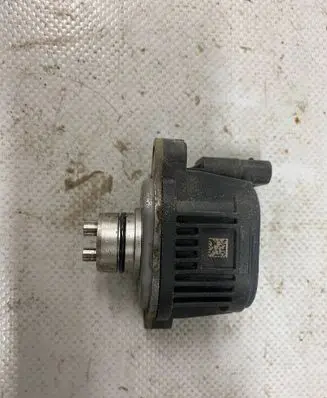 Audi Q5 SQ5 FY Camshaft vanos timing valve 06M906048F