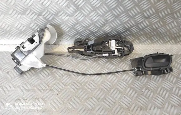 Opel Combo E Rear door lock PSA163441 2050A1677J2