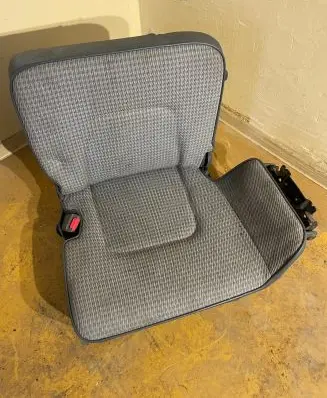 Mitsubishi Pajero Third row seats 