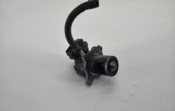 Mercedes-Benz E W212 EGR valve A6421401060