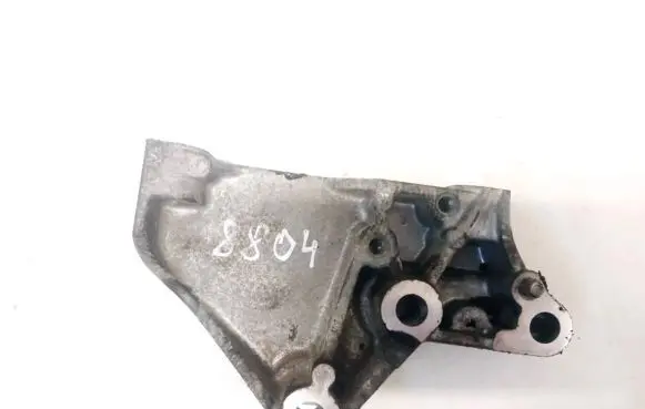 Volvo XC90 Engine mounting bracket 9180996