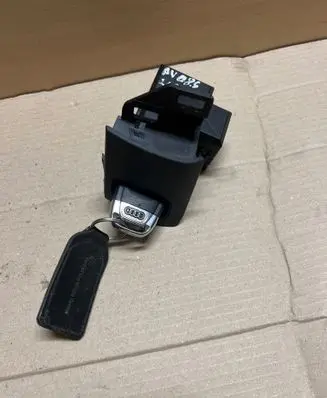 Audi A4 S4 B8 8K Ignition lock 8K0909131D 3330430104 511400052503001