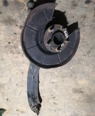 Ford Kuga I Rear wheel hub