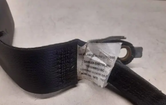 Chrysler 300 - 300C Middle seatbelt buckle (rear) 20021686