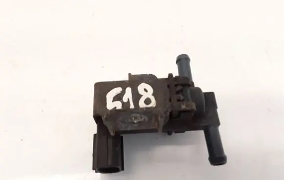 Honda Legend III KA9 Vacuum valve 1362002100