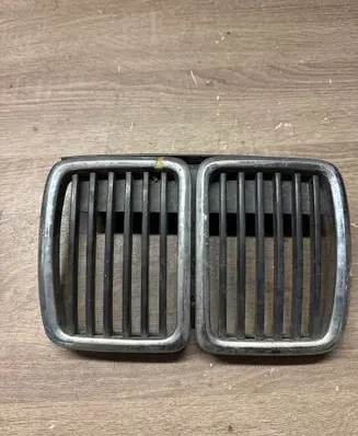 BMW 3 E30 Front grill 51131884350