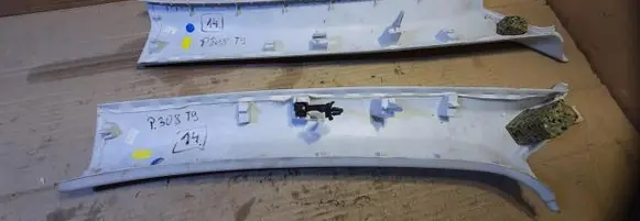 Peugeot 308 (A) pillar trim