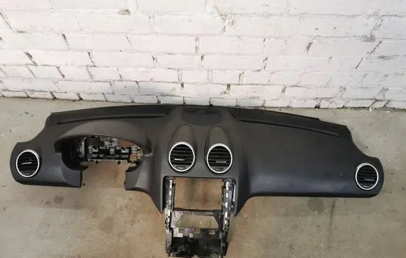 Mercedes-Benz ML W164 Dashboard A1646800387