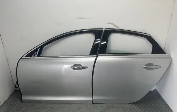 Jaguar XJ X351 Front door
