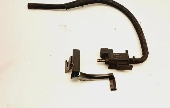 Volvo V70 Turbo solenoid valve 1275924 00T215 72224001
