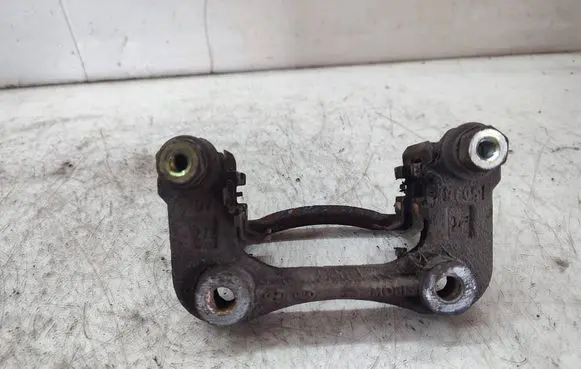 KIA Sportage Brake caliper pad carrier rear