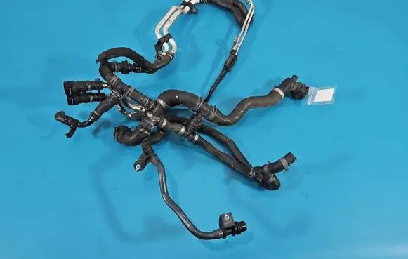 Audi A4 S4 B9 8W Engine coolant pipe/hose 8W0121400B IMPRK1575142