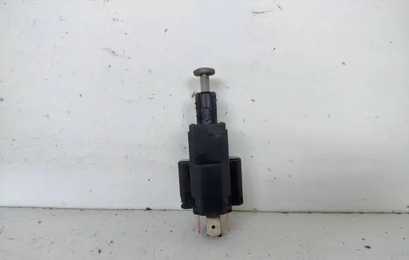 Opel Zafira A Brake pedal sensor switch 09132299 09175185 09175172