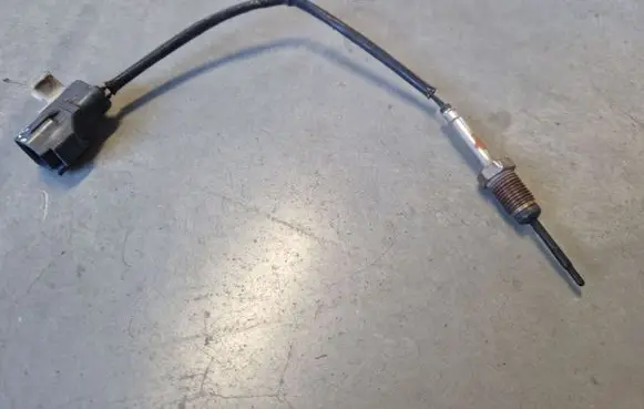Isuzu D-Max Exhaust gas temperature sensor