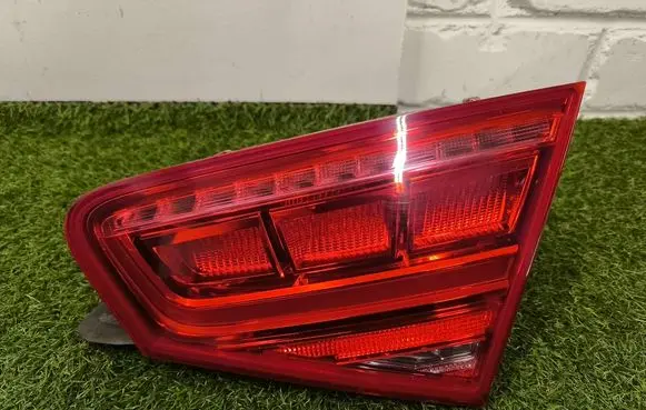 Audi A8 S8 D4 4H Tailgate rear/tail lights 4H0945094 E28012802
