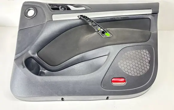 Skoda Octavia Mk2 (1Z) Front door card panel trim 1Z1867012