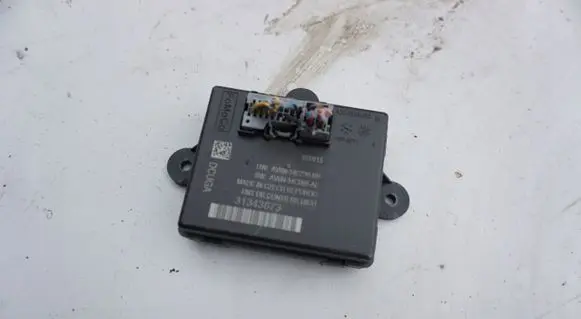 Volvo V40 Door control unit/module 31343873