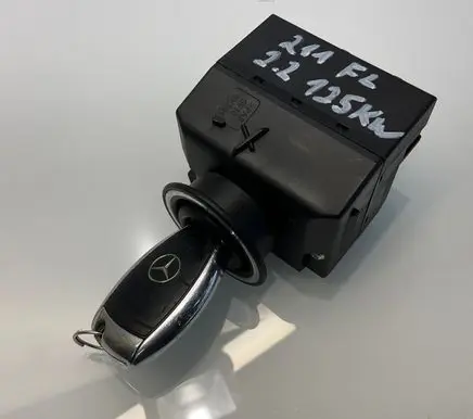 Mercedes-Benz E W211 Ignition lock 2115452308 330022 5015209681606126