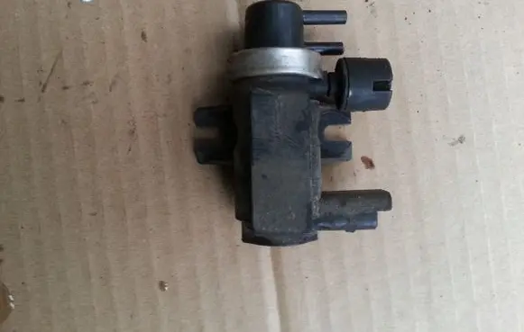 Ford Fiesta Valve vacuum 