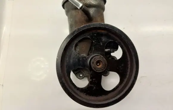 Toyota Avensis T250 Power steering pump 4431005120